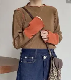 プリーツ Tシャツ