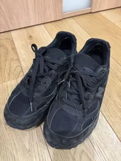 New Balance N992EAトリプルブラックのサムネイル