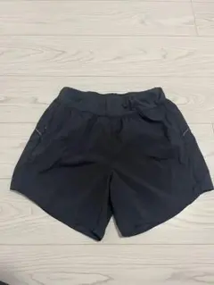 PUMA スポーツウェア　ショートパンツS 黒