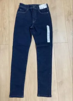 ユニクロ ウルトラストレッチ スキニーハイライズジーンズ　25