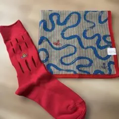 ヴィヴィアン ウエストウッド 新品未使用　ハンカチーフ&デザイン靴下のセット