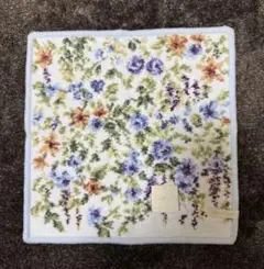 JILL STUART 花柄タオルハンカチ