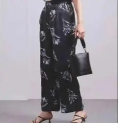 ユナイテッドアローズ ワイドパンツ