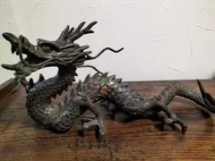ドラゴン像 玉を持つ 龍 風水 縁起物 - メルカリ