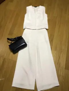 セオリー ショートベスト&パンツ　オフホワイトのサムネイル
