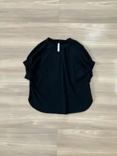 KEELEN ブラック 半袖Tシャツ