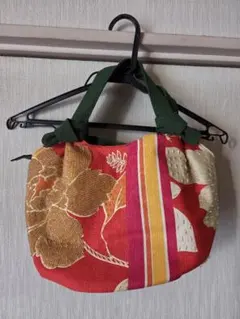 Item thumbnail for item 2a1bf4d6-9975-4863-a75d-b328837ad1f2