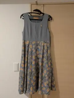 刺繍入りチューリップ柄ジャンパースカート F i.n.t