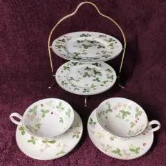 未開封❣️お値下げ❣️WEDG WOOD ストロベリーピオニー2客 未開封❣️お値下げ❣️WEDG WOOD ストロベリーピオニー2客