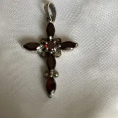 シルバー製ガーネットクロスペンダントヘッド