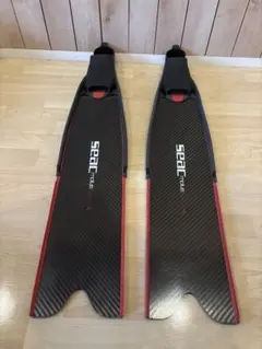 SEAC ] MOTUS CARBON FIN 43/44 カーボン - メルカリ