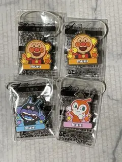 【新品未開封】アンパンマン キャラクター ストラップ 4個セット