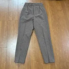 美品　GUチェック柄タイトフィットパンツ