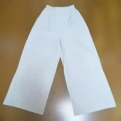 ホワイトベージュ ワイドパンツMサイズ