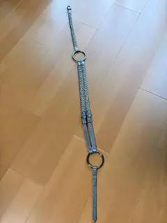 銀色の編み込みレザーベルト