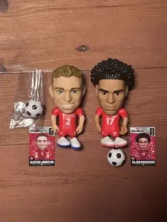 ZURU Ballers FIFA 4個セット + フィールド - メルカリ
