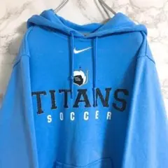 ナイキ　カレッジロゴ　ワンポイント刺繍　裏起毛　パーカー　水色　Ｍ〜Ｌ相当