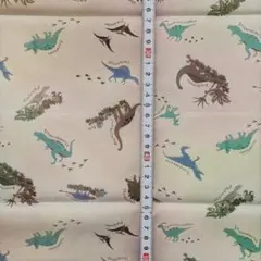 恐竜プリント綿生地 はぎれ