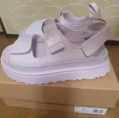 UGG W GOLDENGLOW サンダル 24cmのサムネイル