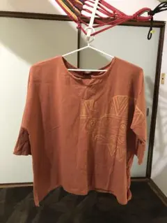 柄 Tシャツ