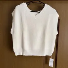 タピオカさま専用 エニスィス ホワイト Vネック ニットベスト Mサイズ