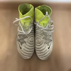 NIKE PHANTOM LUNA サッカースパイクのサムネイル