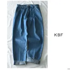 ◎アーバンリサーチ KBF【洗える】切りっぱなし タック テーパード パンツ
