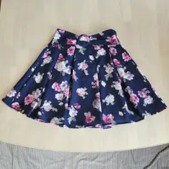 イング　フレアスカート　Mサイズ