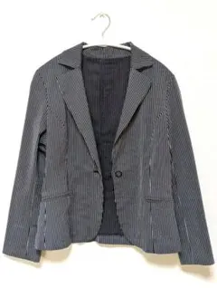 【美品】ストライプ柄テーラードジャケット 紺 Мオフィス 洗える