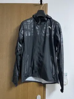 プーマ PUMA ランニングウェア フーデッド 裏メッシュジャケットS新品同様