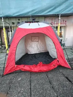 Item thumbnail for item 181bde66-fcfd-429e-93dd-38801030d93e