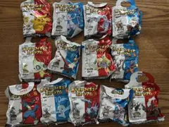 【値下げ交渉可】140個ポケモンフィギュアまとめ売り【未開封あり】 お値下げしました ポケモンフィギュア 大・小 84体＋1体 - メルカリ