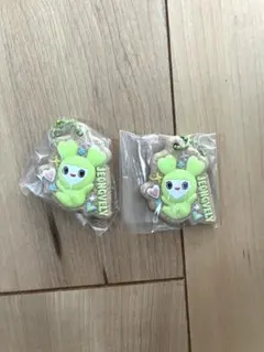 TWICE LOVELYS ビスケット&チャーム　ジョンヨン　2個セット