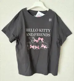 ユニクロ　サンリオTシャツ　新品
