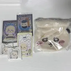 ちいかわ　ラッコ　グッズ　おかお巾着　アクキー　ウエハースカード