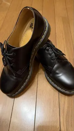 Dr. Martens ブラックレースアップシューズ