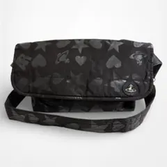 【美品】ヴィヴィアンウエストウッド　 メッセンジャーバッグ 黒　Vivienne メッセンジャーバッグ Vivienne Westwood(ヴィヴィアンウエストウッド