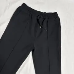 黒 イージーパンツ
