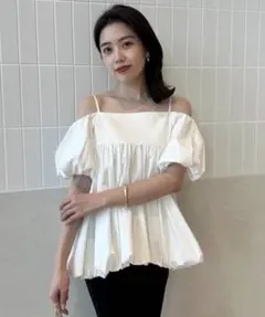 anuans オフショルダー バルーンブラウス ホワイトのサムネイル