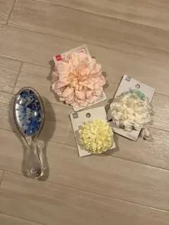 髪飾りとブラシのまとめ売り