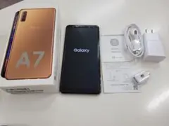 Galaxy A7 ゴールド SM-A750C 本体　充電器、元箱付