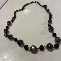 紫色のパールとクリスタルビーズネックレス