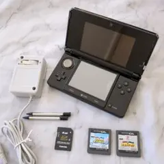【24時間以内発送】ニンテンドー3DS 本体 ブラック 　4ギガSDカード