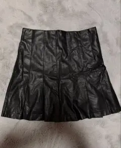 INGNI 黒 合成皮革 プリーツスカート