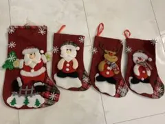 ぬいのような立体的なデザインの大きなクリスマス靴下 4足セット