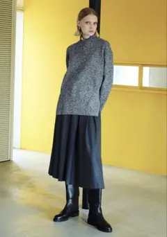 極美品　theoryluxe　クルーネックニット　オイスター×ホワイト 38 極美品 theoryluxe クルーネックニット オイスター×ホワイト 38 - メルカリ