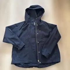 マウンテンパーカー