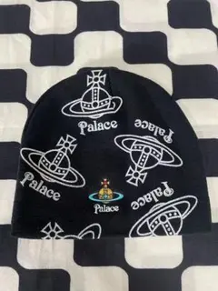 Palace×viviennewestwood スタッズ付き ニット帽 Palace vivienne Westwoodピンクと黒のスタッズ付きニット帽