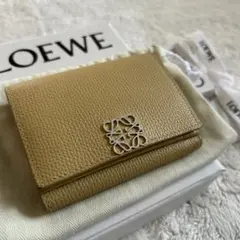 ⭐️新品未使用⭐️　LOEWE　ロエベ　アナグラム　トライフォールド ウォレット LOEWE 【新品未使用】ロエベ アナグラム トライフォールド ウォレット