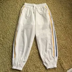 ✳︎バースデイ✳︎ナイロンパンツ　120㎝